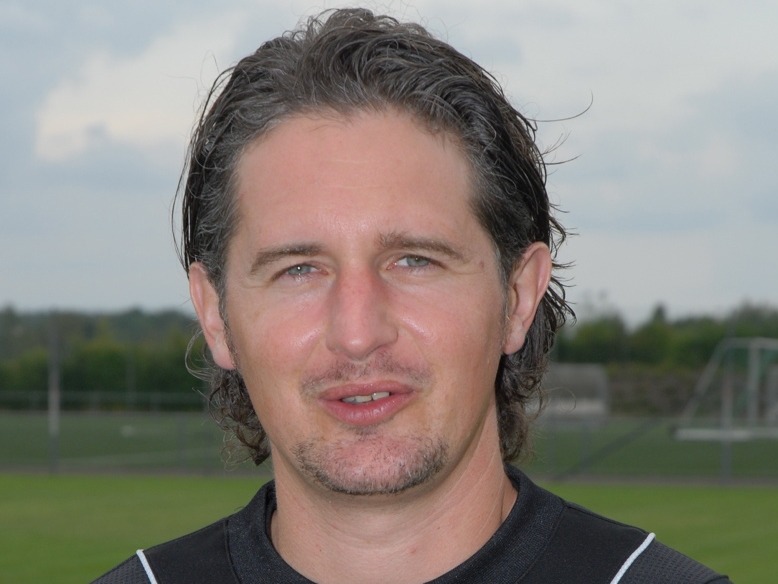 ... Leistungsbereiches (U19-U16) zur neuen Saison 2010/11 wird Tobias Zölle.