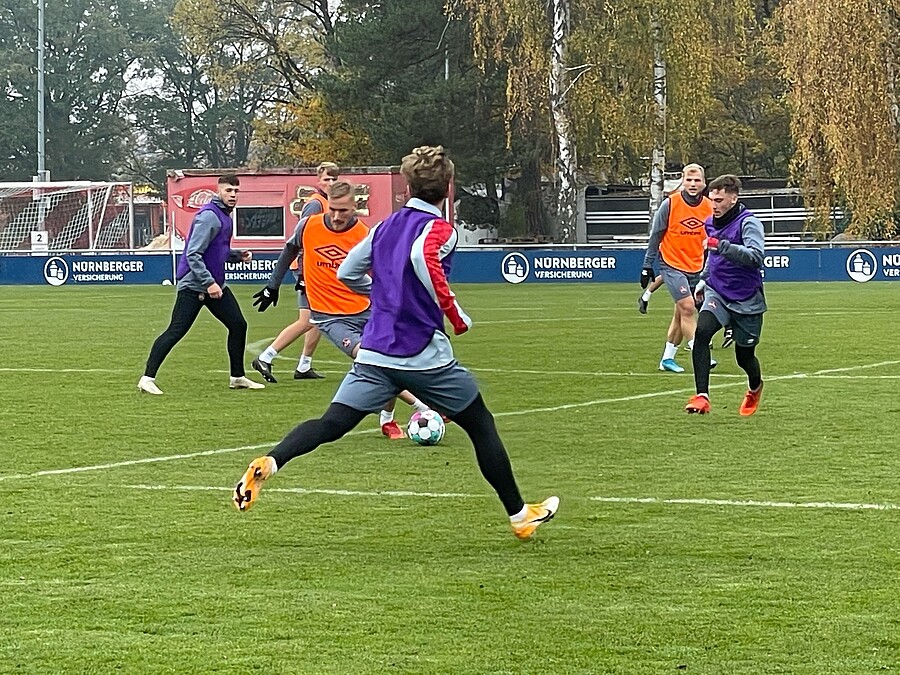 1. FC Nürnberg Internes Trainingsspiel am Sonntag Profis